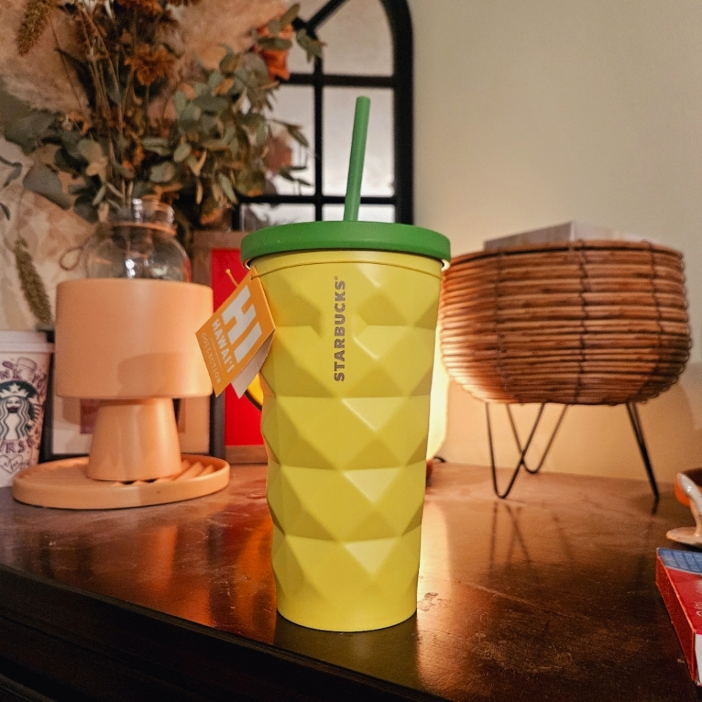 Hawaii Limited Edition Starbucks Cold Tumbler